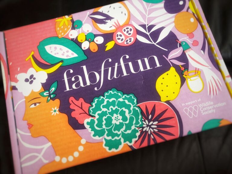 fabfitfun summer 2018 subscription box + $10 COUPON
